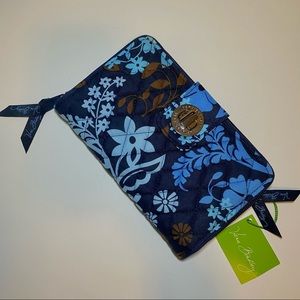 NWT Vera Bradley Turnlock Wallet, Java Floral